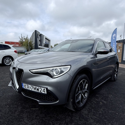 Alfa Romeo Stelvio 2019 gris, essence