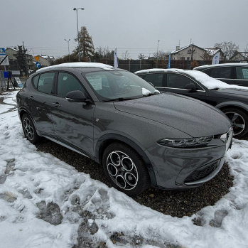 Alfa Romeo Tonale 2022 gris, essence/hybride