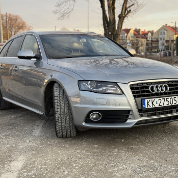 Audi A4B8 2011 сріблястий, дизель