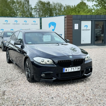 BMW 550i 2013 чорний, бензин