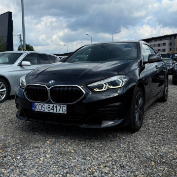 BMW 228i 2021 чорний, бензин
