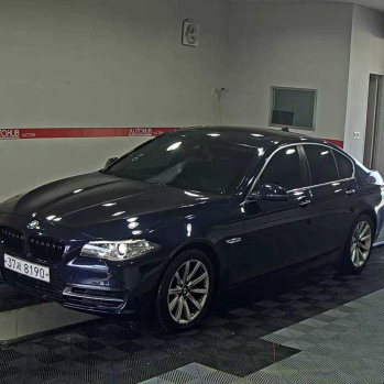 BMW 5 2015 noir essence