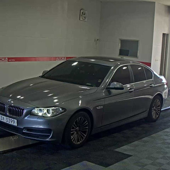 BMW 5 Series 2014 szary, diesel