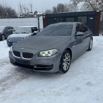 BMW 5 2015 szary, benzyna