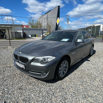 BMW 535 2012 серебристый, турбодизель