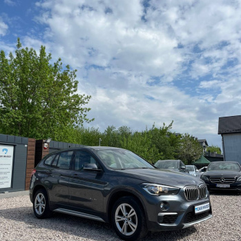 BMW x1 2016 чорний, дизель
