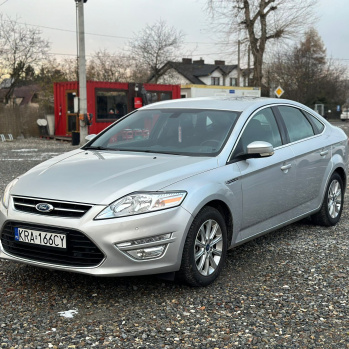Ford Mondeo 2011 серебристый, бензин