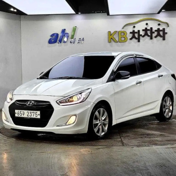 Hyundai Accent 2016 biały, diesel