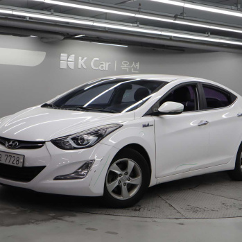 Hyundai Avante 2014 biały, diesel