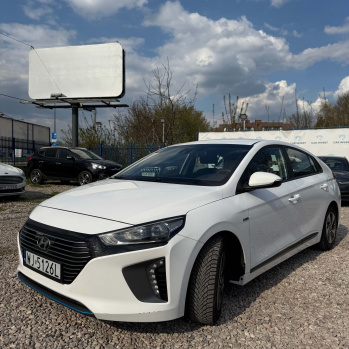 Hyundai IONIQ hybrid 2016 biały, benzyna