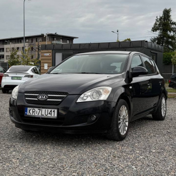 KIA Ceed 2007 черный, дизель
