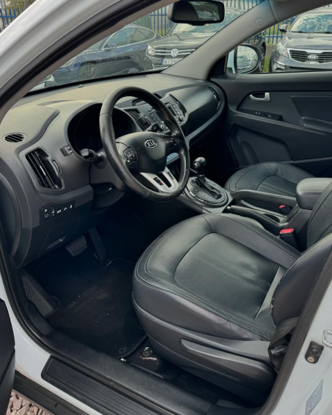 Kia Sportage 2011 biała, diesel
