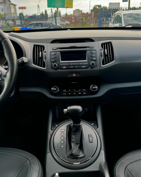 Kia Sportage 2011 biała, diesel