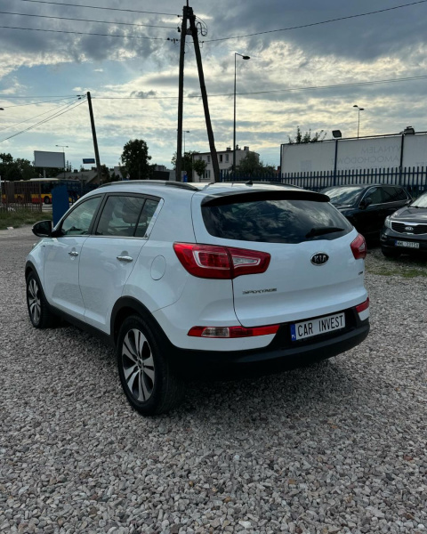 Kia Sportage 2011 biała, diesel