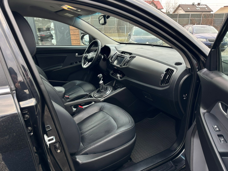 KIA Sportage 2012 czarny, benzyna