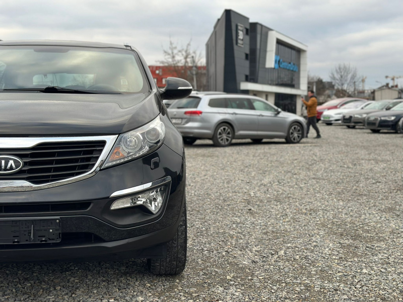 KIA Sportage 2012 czarny, benzyna