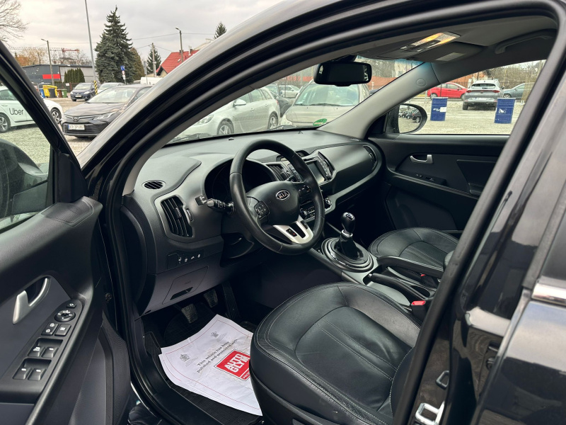 KIA Sportage 2012 czarny, benzyna