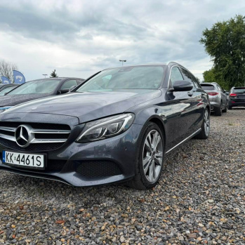 Mercedes-Benz C350e 2015 черный, бензин/гибрид