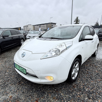 Nissan Leaf 2016 белый, электро