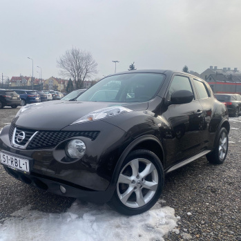 Nissan Juke 2011 серый, бензин