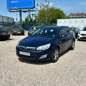 Opel Astra 2012 черный, дизель