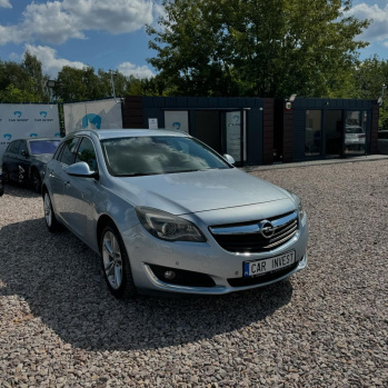 Opel Insignia 2015 srebrny, diesel