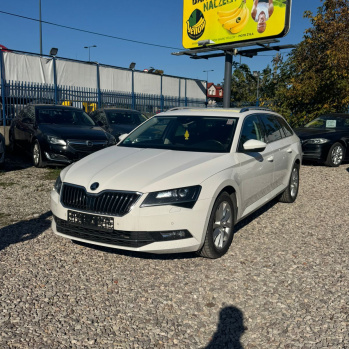 Skoda Superb 2018 biała, diesel