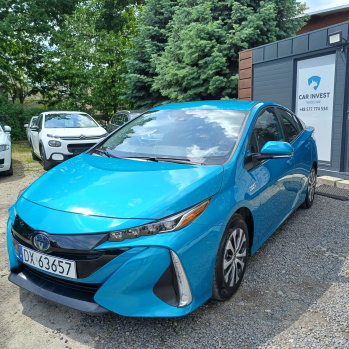 Toyota Prius 2022 niebieski, benzyna