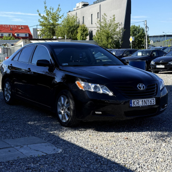 Toyota Camry 2008, czarna, benzyna/gaz