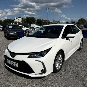 Toyota Corolla 2022 biały, benzyna/gaz