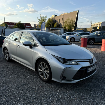 Toyota Corolla 2020 Srebrna, benzyna/hybryda/gaz